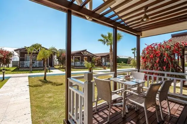 Bungalow Aile Odası,    , Balkonlu