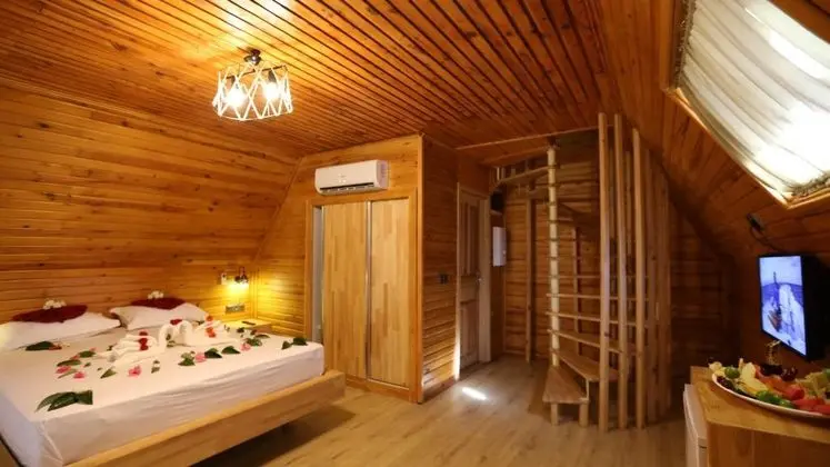 Bungalow Aile Odası,    , Balkonlu