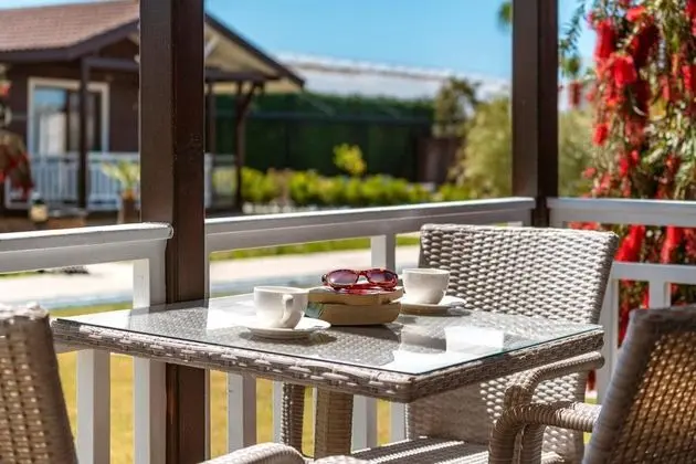 Bungalow Aile Odası,    , Balkonlu
