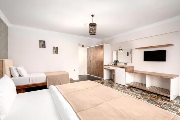 Deluxe Oda-Balkonlu, Deniz veya Bahçe Manzaralı