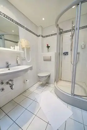 Tek Büyük Yataklı Oda, Balkon