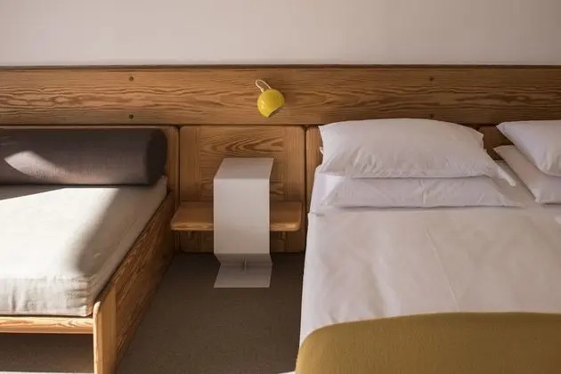 Classic Tek Büyük Yataklı Oda, Balkon, Göl Manzaralı