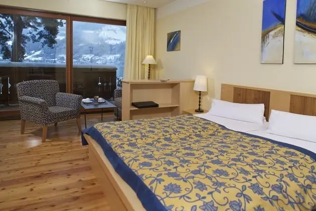 Deluxe Tek Büyük Yataklı Oda, Teras, Denize Sıfır (Seetraum)