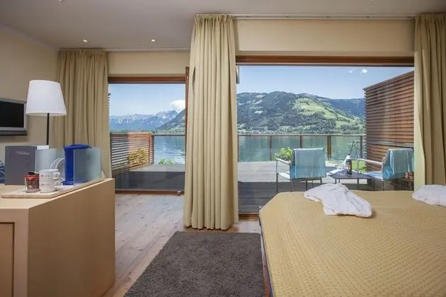 Superior Tek Büyük veya İki Ayrı Yataklı Oda, Balkon, Göl Manzaralı (Seeparadies)
