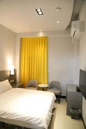 Tek Büyük Yataklı Oda, 1 Çift Kişilik Yatak