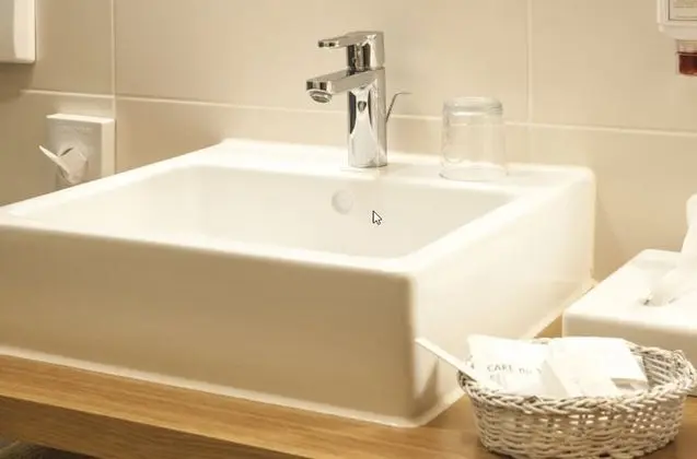 Basic Tek Büyük Yataklı Oda