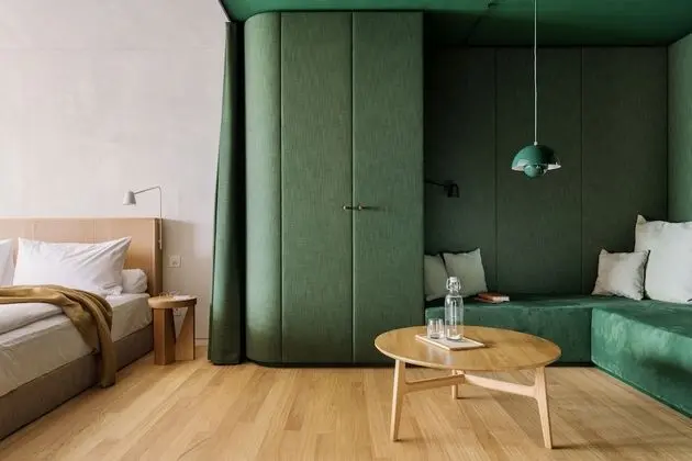 Design Tek Büyük Yataklı Oda, Balkon, Göl Manzaralı (Lake View)