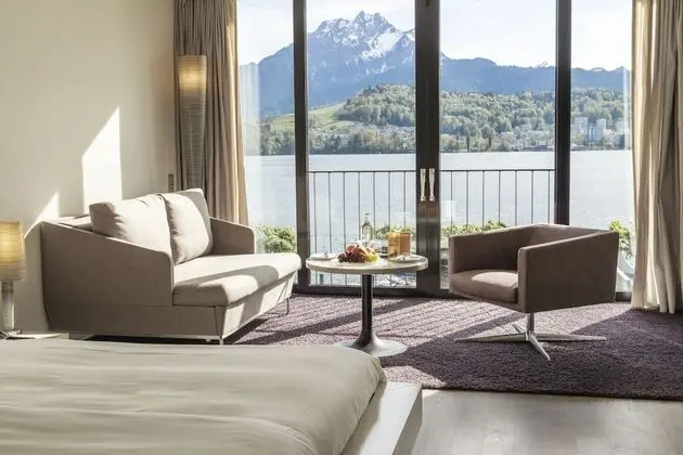 Superior Tek Büyük Yataklı Oda (Lake View)