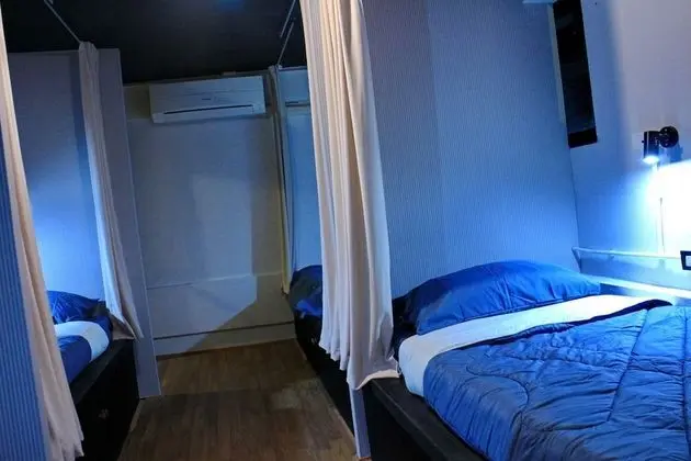 Basic 5 Bed Mixed Dorm