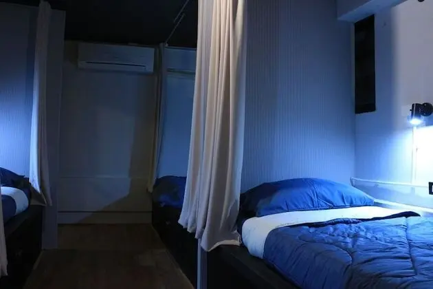 Basic 5 Bed Mixed Dorm
