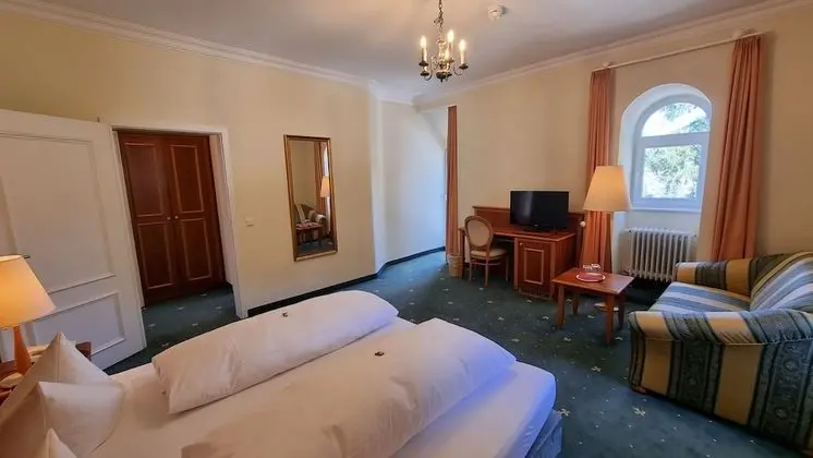 Superior Tek Büyük Yataklı Oda, Göl Manzaralı (Hauptgebäude)