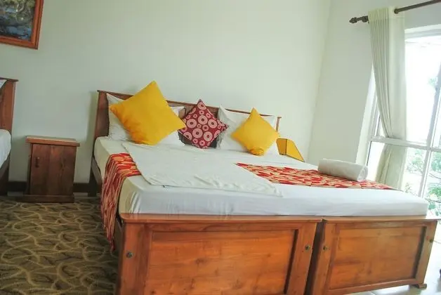 Deluxe Üç Kişilik Oda, Göl Manzaralı