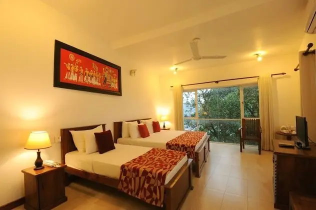 Deluxe Üç Kişilik Oda, Göl Manzaralı