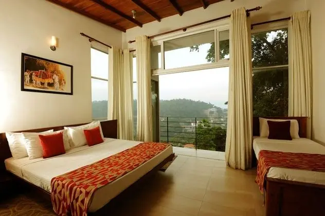 Deluxe Üç Kişilik Oda, Göl Manzaralı