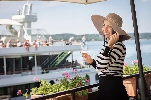 Tek Büyük Yataklı Oda, Göl Manzaralı