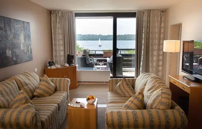 Tek Büyük Yataklı Oda, Göl Manzaralı