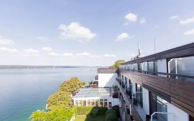 Tek Büyük Yataklı Oda, Göl Manzaralı