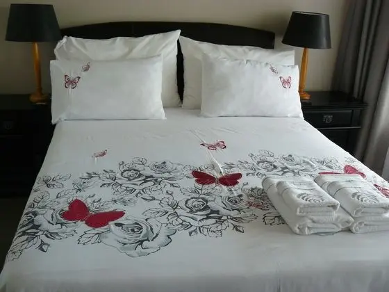 ROOM 2 Luxury