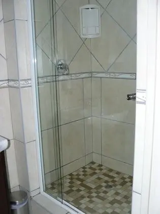 ROOM 8 Luxury