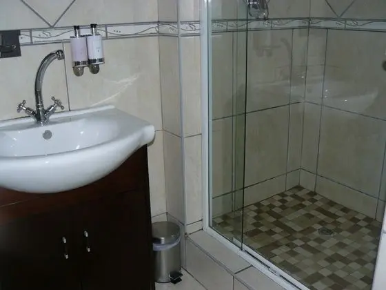 ROOM 8 Luxury
