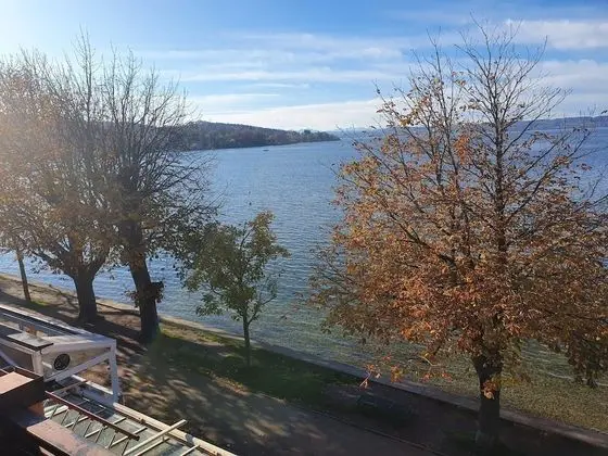 Tek Büyük Yataklı Oda, Balkon, Göl Kenarı