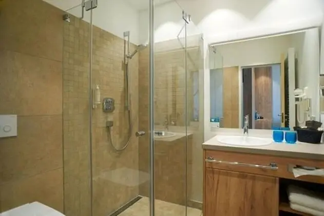 Tek Kişilik Oda, Göl Manzaralı