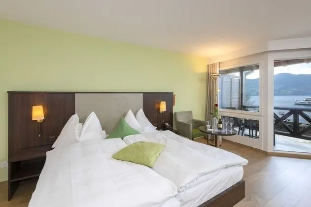Superior Oda, Balkon, Göl Manzaralı