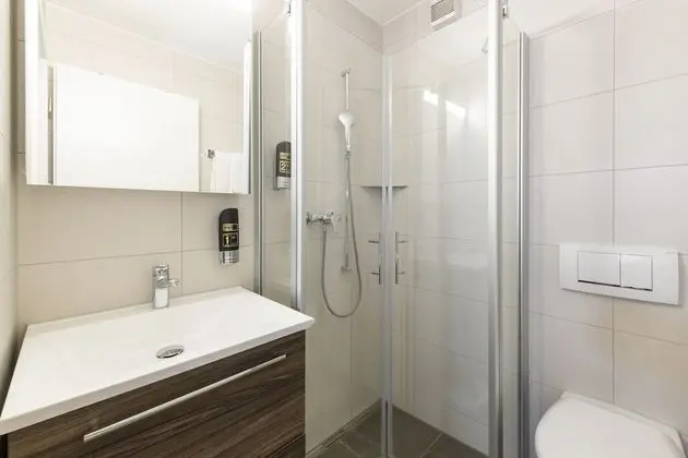 Tek Büyük Yataklı Oda, Balkon