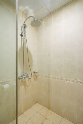 Basic Ortak Ranzalı Oda, Karma Ranzalı Oda, Sigara İçilmez