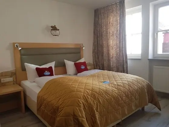 Tek Büyük Yataklı Oda