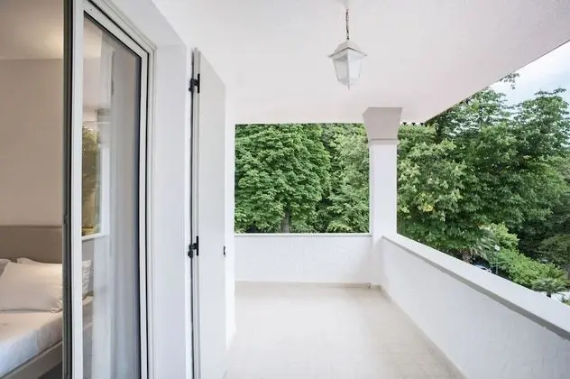 Deluxe Tek Büyük veya İki Ayrı Yataklı Oda, Balkon