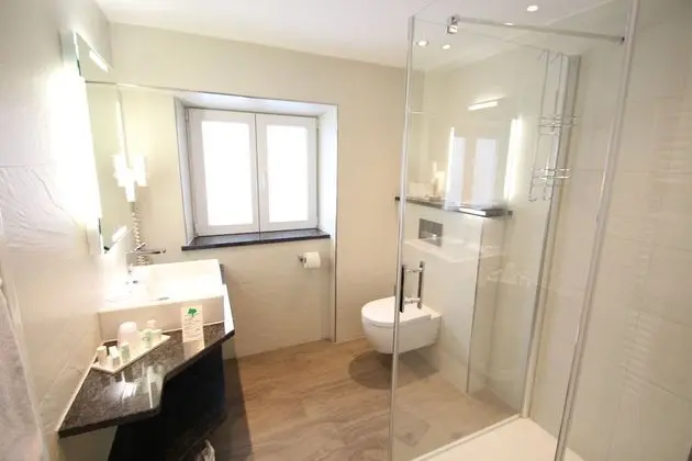 Comfort Tek Büyük Yataklı Oda, Bahçe Manzaralı