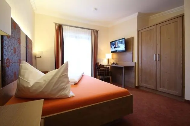 Comfort Tek Kişilik Oda, Bahçe Manzaralı