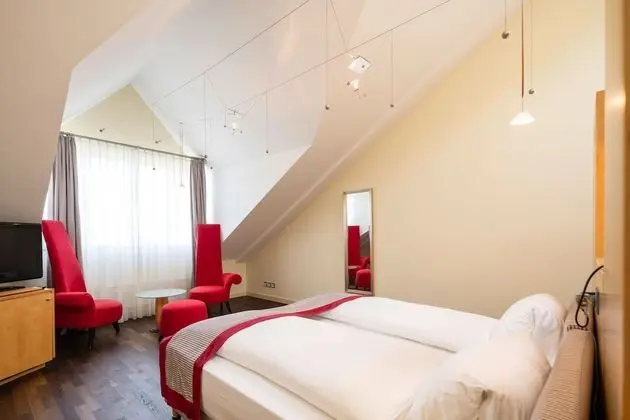 Deluxe Tek Büyük veya İki Ayrı Yataklı Oda