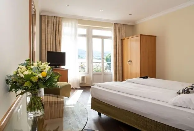 Superior Tek Büyük veya İki Ayrı Yataklı Oda, Balkon, Göl Manzaralı