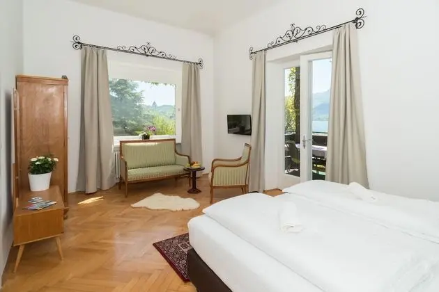 Panoramic Tek Büyük Yataklı Oda, Balkon, Göl Manzaralı (DZ Villa)