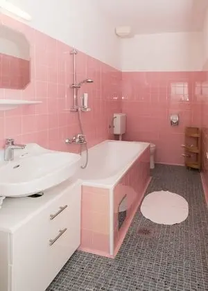 Panoramic Tek Büyük Yataklı Oda, Balkon, Göl Manzaralı (DZ Villa)