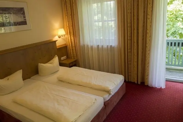 Tek Büyük Yataklı Oda, Göl Manzaralı