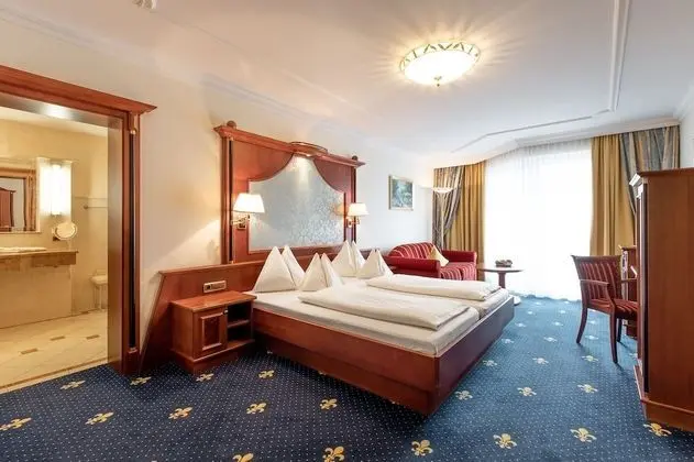 Deluxe Tek Büyük Yataklı Oda