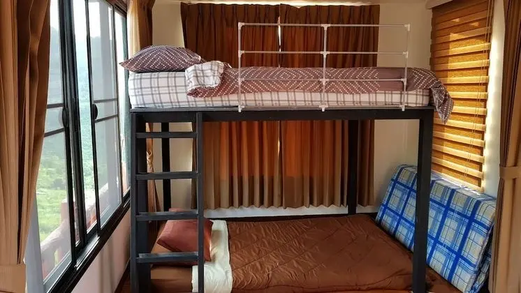 Room for 4 People