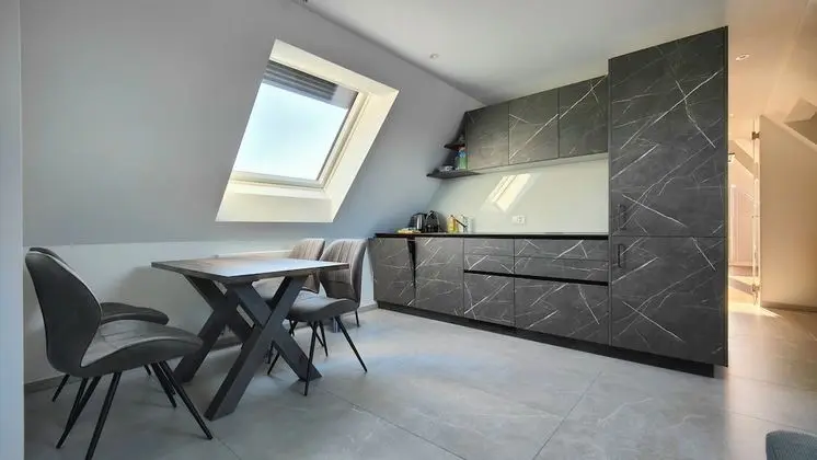 Exclusive apartment with lake view