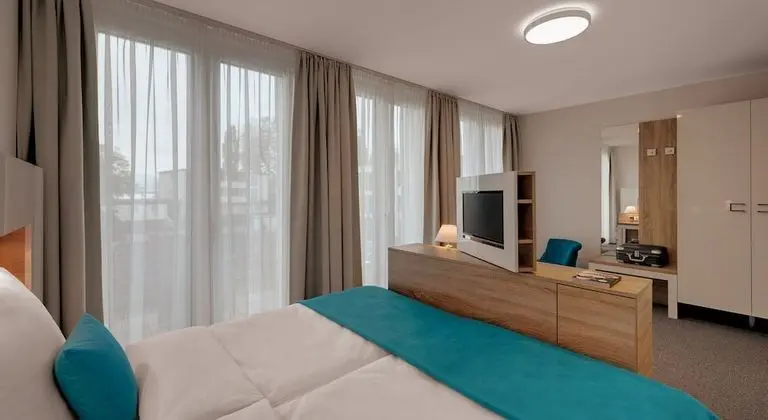 Comfort Tek Büyük Yataklı Oda (Plus)