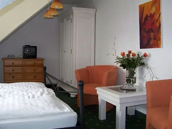 Tek Büyük Yataklı Oda, 1 Çift Kişilik Yatak