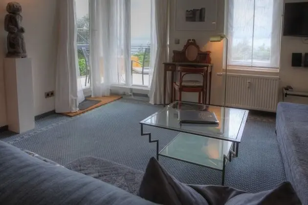 Stüdyo, Deniz Manzaralı