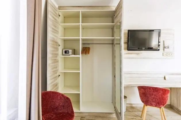 Comfort Tek Büyük Yataklı Oda