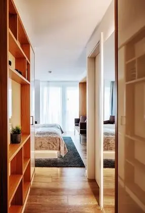 Comfort Tek Büyük Yataklı Oda, Balkon, Göl Manzaralı