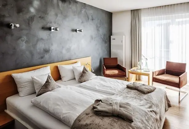 Standard Tek Büyük Yataklı Oda, Balkon, Kısmi Göl Manzaralı