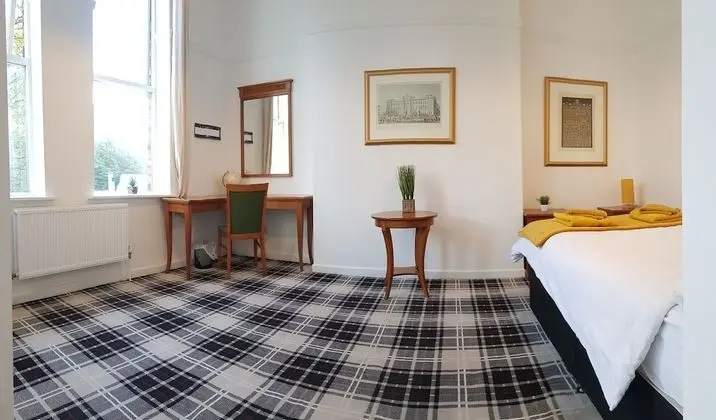 Comfort Tek Büyük Yataklı Oda