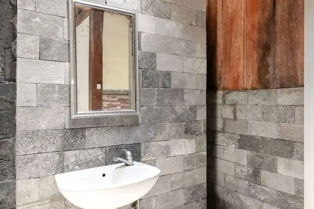 Deluxe Ortak Ranzalı Oda