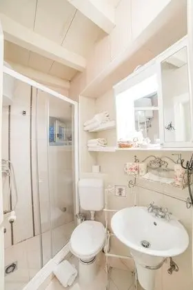 Honeymoon Tek Büyük Yataklı Oda, 1 Çift Kişilik Yatak, Özel Banyo